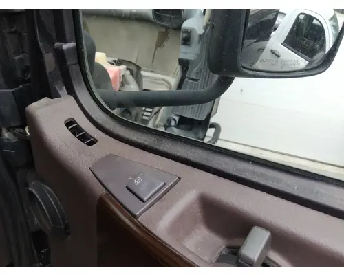 VOLVO VNL 1999-2025 DOOR ASSEMBLY, FRONT
