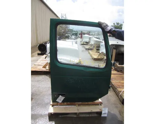 VOLVO VNL 1999-2025 DOOR ASSEMBLY, FRONT