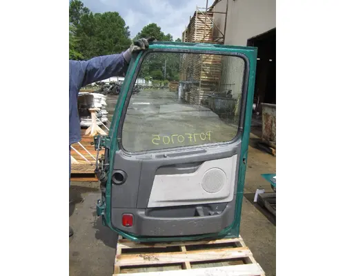 VOLVO VNL 1999-2025 DOOR ASSEMBLY, FRONT