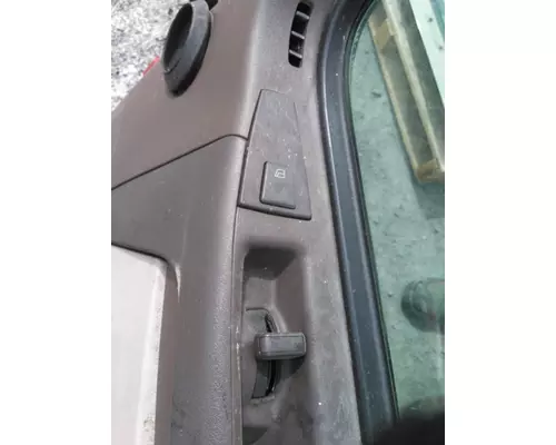 VOLVO VNL 1999-2025 DOOR ASSEMBLY, FRONT