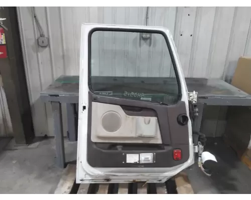 VOLVO VNL 1999-2025 DOOR ASSEMBLY, FRONT