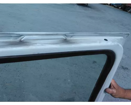VOLVO VNL 1999-2025 DOOR ASSEMBLY, FRONT