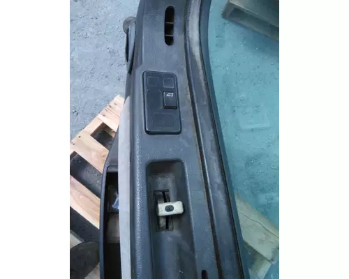 VOLVO VNL 1999-2025 DOOR ASSEMBLY, FRONT