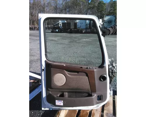 VOLVO VNL 1999-2025 DOOR ASSEMBLY, FRONT