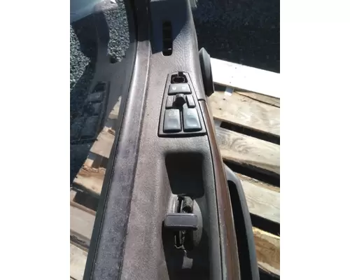 VOLVO VNL 1999-2025 DOOR ASSEMBLY, FRONT