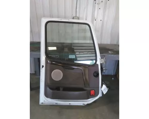VOLVO VNL 1999-2025 DOOR ASSEMBLY, FRONT