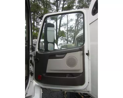 VOLVO VNL 1999-2025 DOOR ASSEMBLY, FRONT
