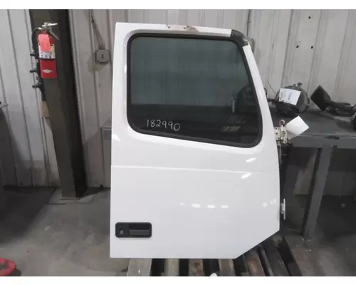 VOLVO VNL 1999-2025 DOOR ASSEMBLY, FRONT