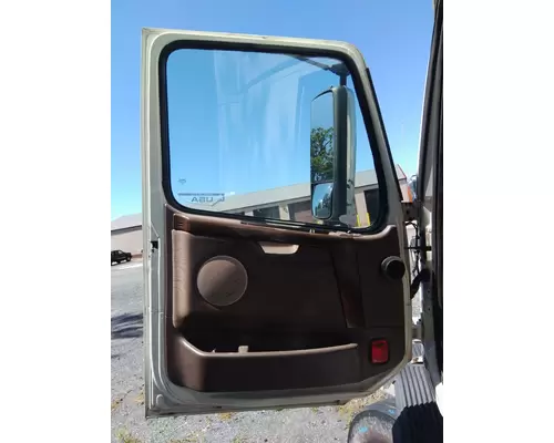 VOLVO VNL 1999-2025 DOOR ASSEMBLY, FRONT