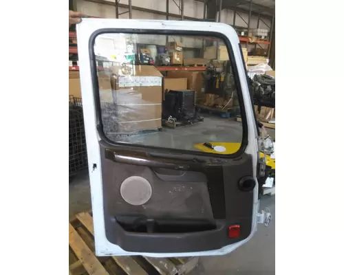 VOLVO VNL 1999-2025 DOOR ASSEMBLY, FRONT