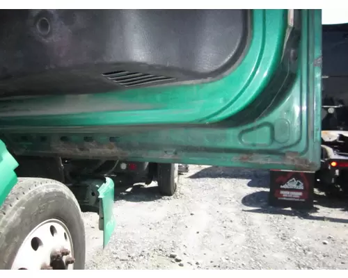VOLVO VNL 1999-2025 DOOR ASSEMBLY, FRONT