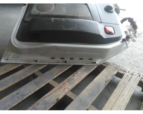 VOLVO VNL 1999-2025 DOOR ASSEMBLY, FRONT