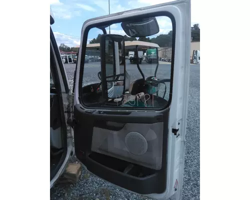 VOLVO VNL 1999-2025 DOOR ASSEMBLY, FRONT