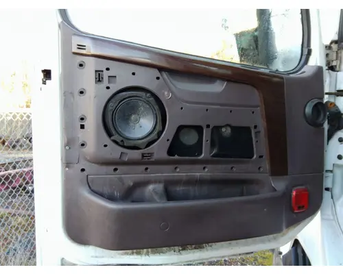 VOLVO VNL 1999-2025 DOOR ASSEMBLY, FRONT