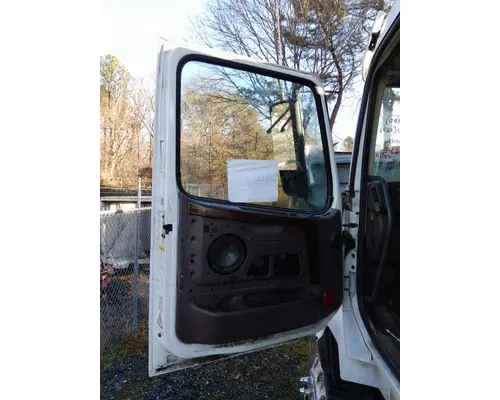 VOLVO VNL 1999-2025 DOOR ASSEMBLY, FRONT