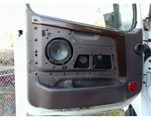 VOLVO VNL 1999-2025 DOOR ASSEMBLY, FRONT