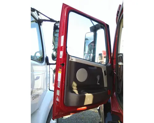 VOLVO VNL 1999-2025 DOOR ASSEMBLY, FRONT