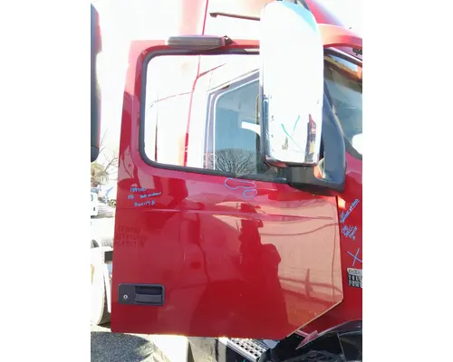 VOLVO VNL 1999-2025 DOOR ASSEMBLY, FRONT