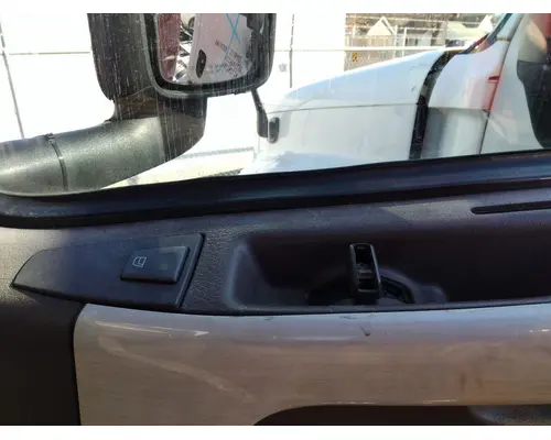 VOLVO VNL 1999-2025 DOOR ASSEMBLY, FRONT