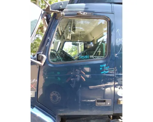 VOLVO VNL 1999-2025 DOOR ASSEMBLY, FRONT