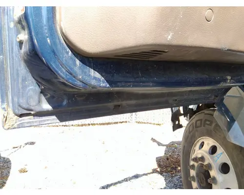 VOLVO VNL 1999-2025 DOOR ASSEMBLY, FRONT