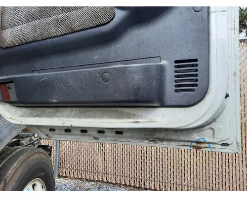 VOLVO VNL 1999-2025 DOOR ASSEMBLY, FRONT