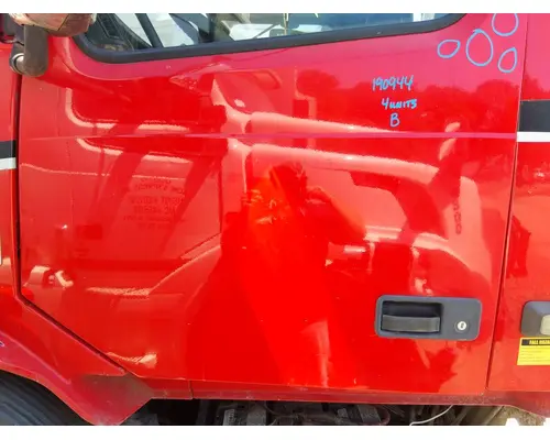 VOLVO VNL 1999-2025 DOOR ASSEMBLY, FRONT