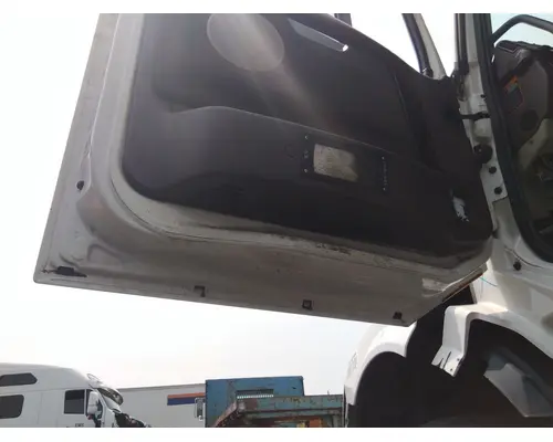 VOLVO VNL 1999-2025 DOOR ASSEMBLY, FRONT