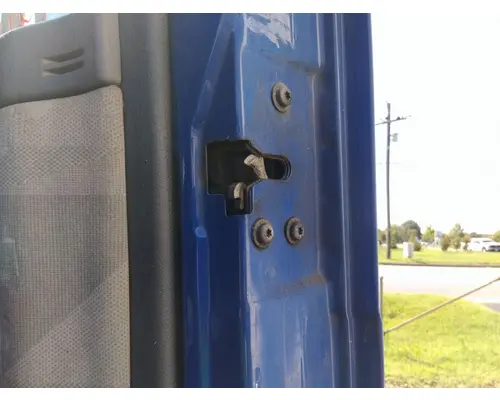 VOLVO VNL 1999-2025 DOOR ASSEMBLY, FRONT