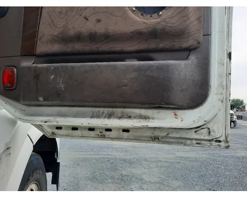VOLVO VNL 1999-2025 DOOR ASSEMBLY, FRONT