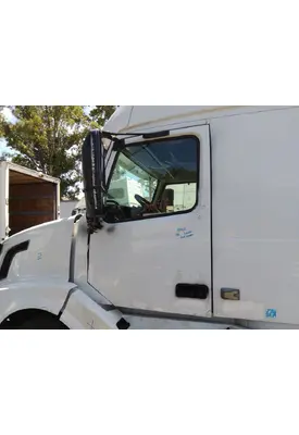 VOLVO VNL 1999-2025 DOOR ASSEMBLY, FRONT