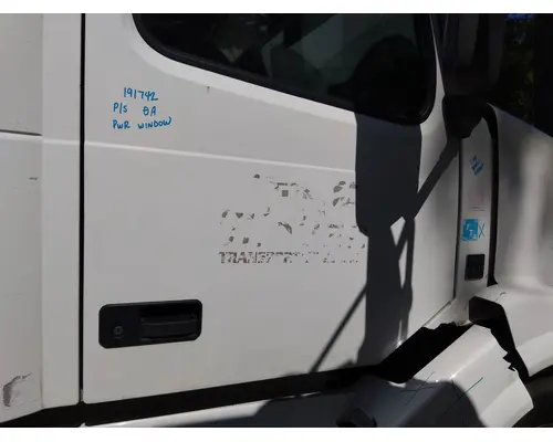 VOLVO VNL 1999-2025 DOOR ASSEMBLY, FRONT