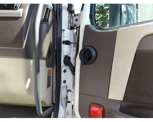 VOLVO VNL 1999-2025 DOOR ASSEMBLY, FRONT