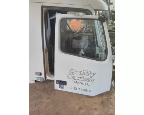 VOLVO VNL 1999-2025 DOOR ASSEMBLY, FRONT
