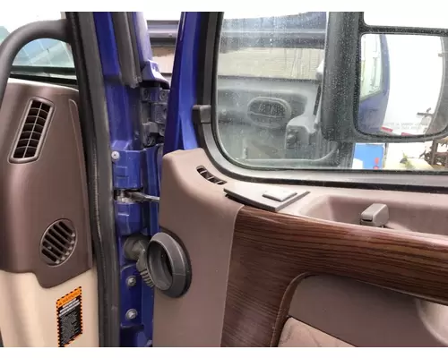 VOLVO VNL 1999-2025 DOOR ASSEMBLY, FRONT