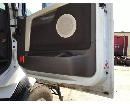 VOLVO VNL 1999-2025 DOOR ASSEMBLY, FRONT