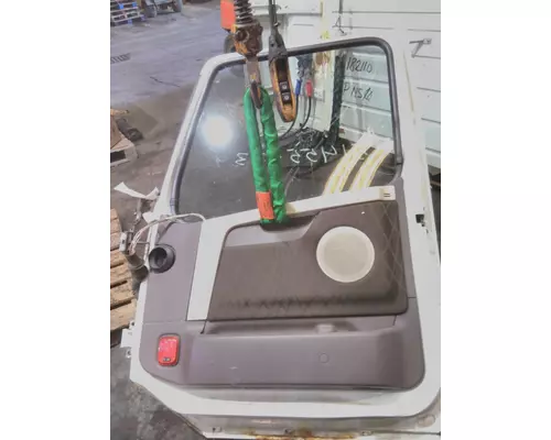VOLVO VNL 1999-2025 DOOR ASSEMBLY, FRONT