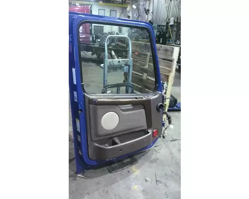 VOLVO VNL 1999-2025 DOOR ASSEMBLY, FRONT