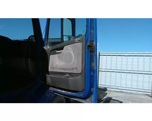 VOLVO VNL 1999-2025 DOOR ASSEMBLY, FRONT