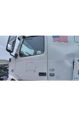 VOLVO VNL 1999-2025 DOOR ASSEMBLY, FRONT