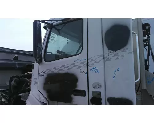 VOLVO VNL 1999-2025 DOOR ASSEMBLY, FRONT