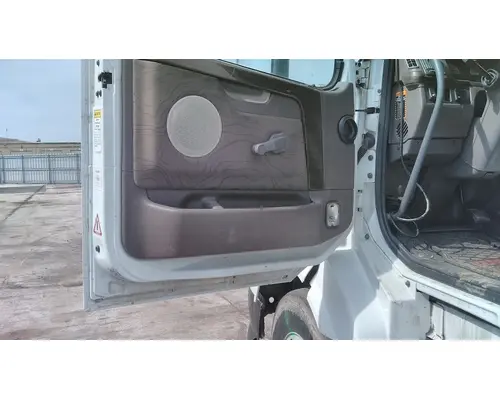 VOLVO VNL 1999-2025 DOOR ASSEMBLY, FRONT
