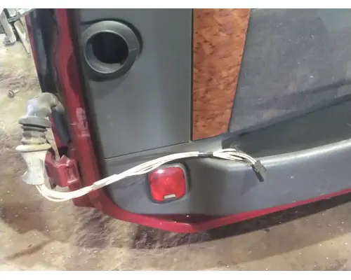 VOLVO VNL 1999-2025 DOOR ASSEMBLY, FRONT