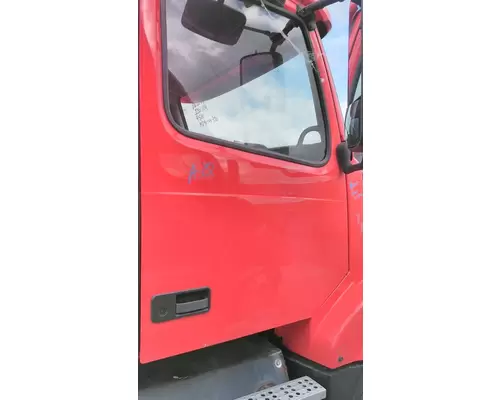 VOLVO VNL 1999-2025 DOOR ASSEMBLY, FRONT