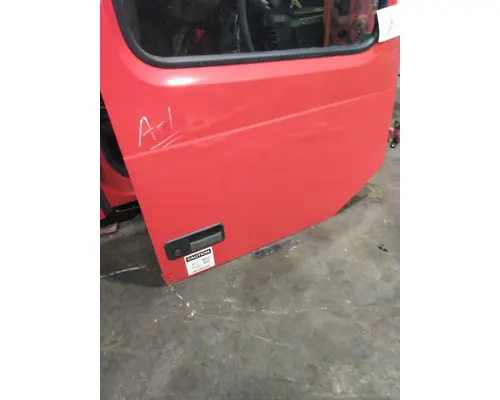 VOLVO VNL 1999-2025 DOOR ASSEMBLY, FRONT
