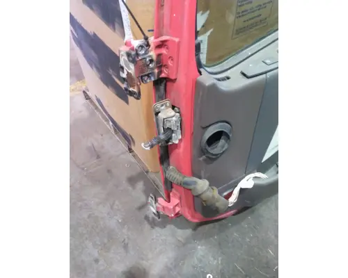 VOLVO VNL 1999-2025 DOOR ASSEMBLY, FRONT