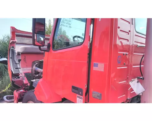 VOLVO VNL 1999-2025 DOOR ASSEMBLY, FRONT