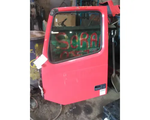 VOLVO VNL 1999-2025 DOOR ASSEMBLY, FRONT