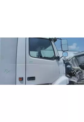VOLVO VNL 1999-2025 DOOR ASSEMBLY, FRONT