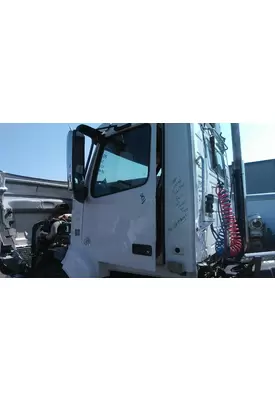 VOLVO VNL 1999-2025 DOOR ASSEMBLY, FRONT